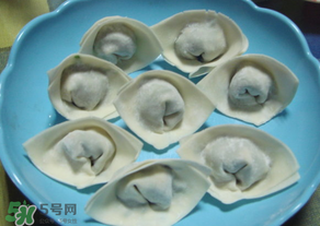 薺菜素餃子怎么做？薺菜素餡餃子怎么做好吃？