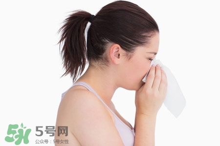 打噴嚏是感冒了嗎？打噴嚏能治感冒嗎？