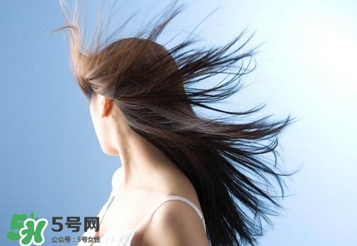 洗頭發(fā)掉頭發(fā)怎么辦？掉頭發(fā)應該怎么做？