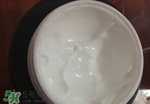 極密水光素顏霜怎么用？極密素顏霜使用方法