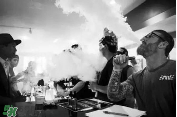 電子煙和真煙哪個危害大？電子煙和香煙哪個危害大？