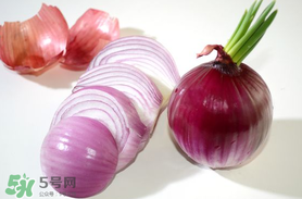 洋蔥中間黃了可以吃嗎？洋蔥里面發(fā)黃能吃嗎？