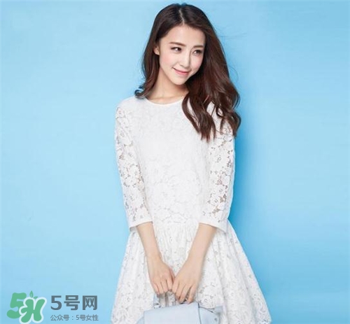 春天可以穿裙子嗎？春天穿裙子怎么搭配？