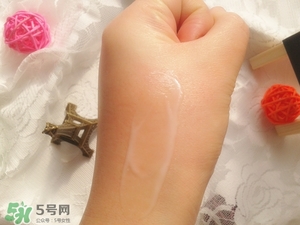 嬌蘭帝皇蜂姿眼霜怎么用？嬌蘭帝皇蜂姿眼霜使用方法