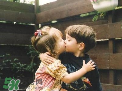 性教育從什么時候開始？孩子性教育怎么教