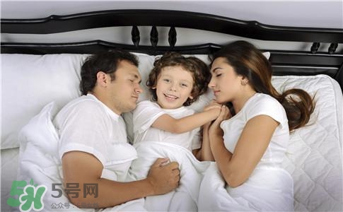 愛愛被孩子撞見怎么辦？愛愛被看到了怎么辦