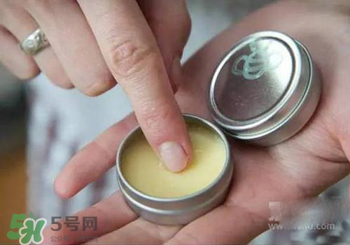 清涼油能消腫嗎？清涼油怎么消腫？