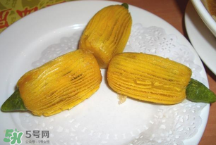 枇杷可以和海鮮能一起吃嗎？枇杷和海鮮一起吃吃好嗎？