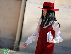 紅色衣服怎么搭配？紅色衣服怎么搭配好看？