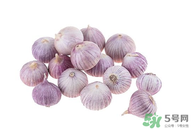 薺菜和大蒜能一起吃嗎？薺菜和蒜頭能一起吃嗎？