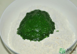 菠菜汁和面怎么取汁？菠菜汁和面的做法