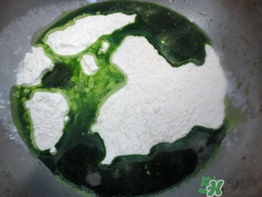 菠菜汁和面怎么取汁？菠菜汁和面的做法