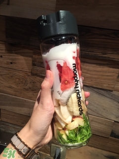 摩飛榨汁機和my juice哪個好？摩飛榨汁機和my juice對比
