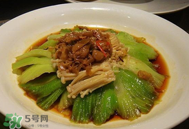 薺菜和金針菇能一起吃嗎？薺菜能和金針菇一起炒嗎？