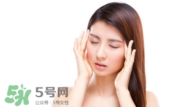 經(jīng)期頭痛惡心是怎么回事？經(jīng)期頭痛的治療方法
