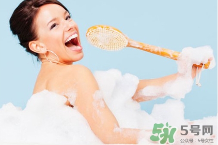 皮膚過(guò)敏可以洗熱水澡嗎？全身過(guò)敏能洗熱水澡嗎？