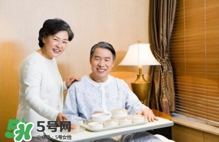 血管性頭痛可以根治嗎？血管性頭痛和神經(jīng)性頭痛的區(qū)別