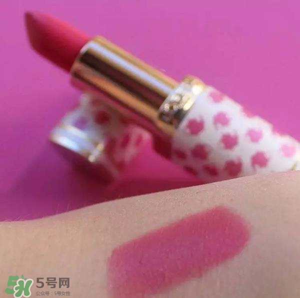 艾瑪口紅什么牌子？艾瑪沃特森口紅色號(hào)試色