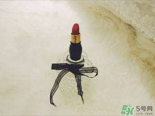 蘿卜丁口紅怎么打開？蘿卜丁口紅打開方法