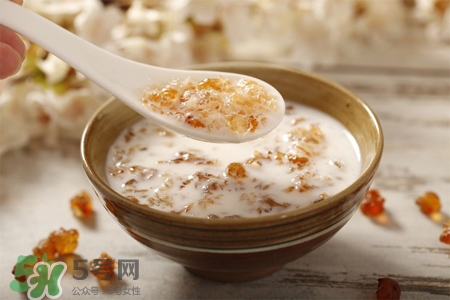 吃桃膠會發(fā)胖嗎？桃膠吃多了會胖嗎？