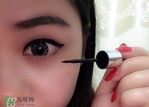 美人魚眼線液怎么用？美人魚眼線液怎么畫？
