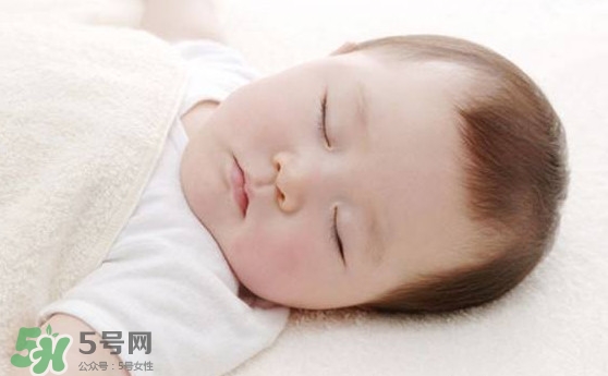 孩子睡覺為什么打呼嚕？孩子睡覺打呼嚕是什么原因