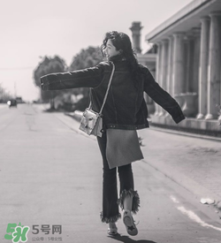 tfboys春晚同款ash鞋正品多少錢？tfboys同款艾熙小白鞋專柜價(jià)格