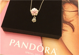 潘多拉2017新品桃花項鏈多少錢？pandora新品桃花項鏈專柜價格