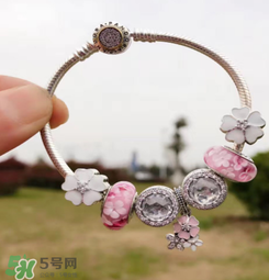 潘多拉桃花系列手鏈怎么看真假？pandora新品桃花手鏈真假辨別