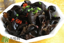 哺乳期能吃黑木耳嗎？哺乳期吃木耳會(huì)回奶嗎？