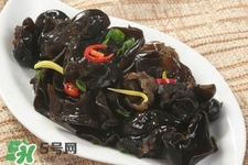尿酸高可以吃黑木耳嗎？ 尿酸高的能吃木耳嗎？	