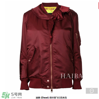 白百合紅色外套是什么牌子？白百合紅色外套是哪個(gè)品牌？