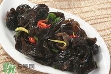 黑木耳是堿性食物嗎？黑木耳是酸性還是堿性？