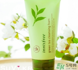 悅詩風(fēng)吟綠茶洗面奶適合什么膚質(zhì)？悅詩風(fēng)吟洗面奶適合油性肌膚嗎？