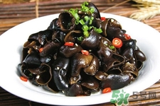 泡黑木耳用什么水泡？泡木耳用熱水還是涼水？