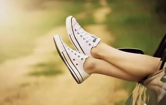 小腿突然抽筋怎么辦？睡覺時(shí)小腿突然抽筋