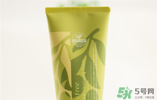 悅詩風(fēng)吟綠茶洗面奶適合什么膚質(zhì)？悅詩風(fēng)吟洗面奶適合油性肌膚嗎？