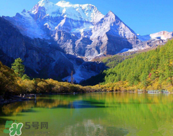 5月份去香格里拉穿什么？五月份去香格里拉穿什么衣服？