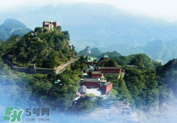 5月份去武當山穿什么？五月份去武當山穿什么衣服？