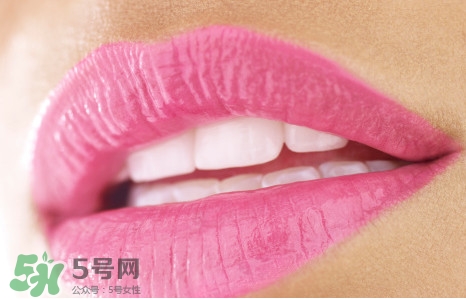 牙周炎怎么得的？牙周炎怎么引起的