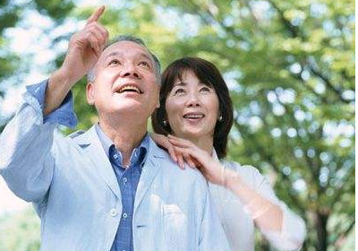 中老年人補(bǔ)鈣什么時間最好？中老年人補(bǔ)鈣注意事項(xiàng)
