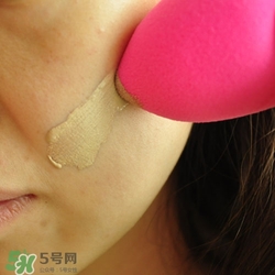 美妝蛋可以用香皂洗嗎？美妝蛋可以用肥皂洗嗎？