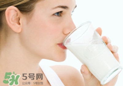 吃菠蘿舌頭麻怎么回事？吃菠蘿舌頭麻是過敏嗎