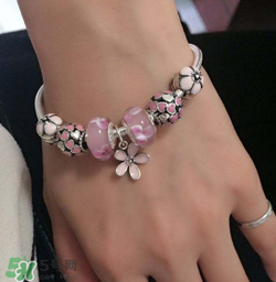 潘多拉桃花系列什么寓意？pandora桃花系列的寓意是什么？