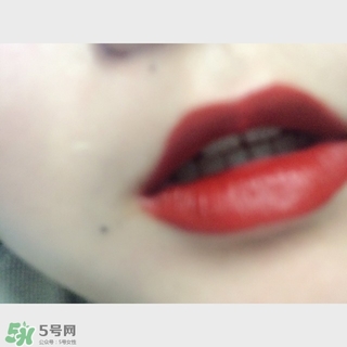 辣椒紅是什么顏色？辣椒紅口紅色號試色