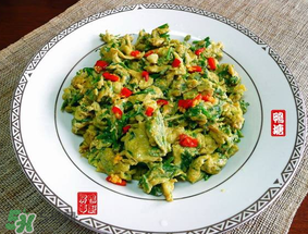 香椿可以炒鵝蛋嗎？香椿和鵝蛋能一起吃嗎？