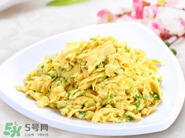 香椿可以炒鵝蛋嗎？香椿和鵝蛋能一起吃嗎？
