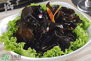 木耳和香椿能一起吃嗎？香椿能和木耳一起吃嗎？
