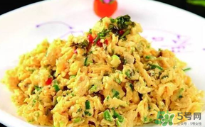 香椿炒雞蛋有什么營養(yǎng)？香椿炒雞蛋有什么功效？