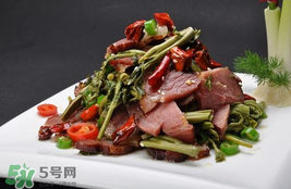 香椿和雞肉可同吃嗎？香椿和雞肉能一起吃嗎？